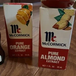 Accents | 4 Vintage Extract Glass Bottles Mccormick Frenchs Durkee ...